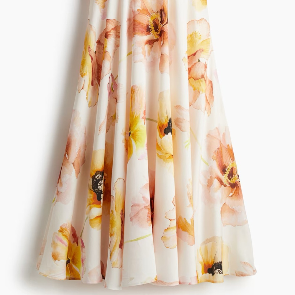 H&M voluminous maxi skirt. Size 8 - Picture 3 of 4